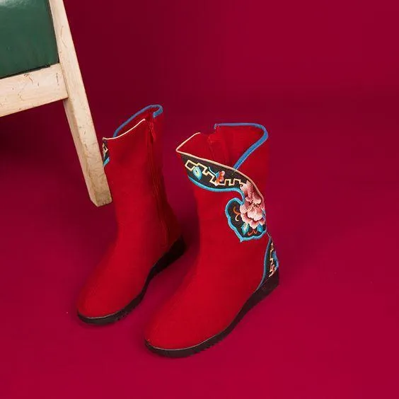 Ethnic High- top Embroidered Shoes