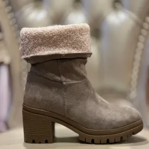 Grey Snuggy Women's Boot