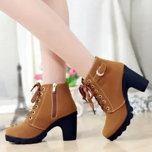 High-heeled boots with elegant laces and a woman's side zipper.