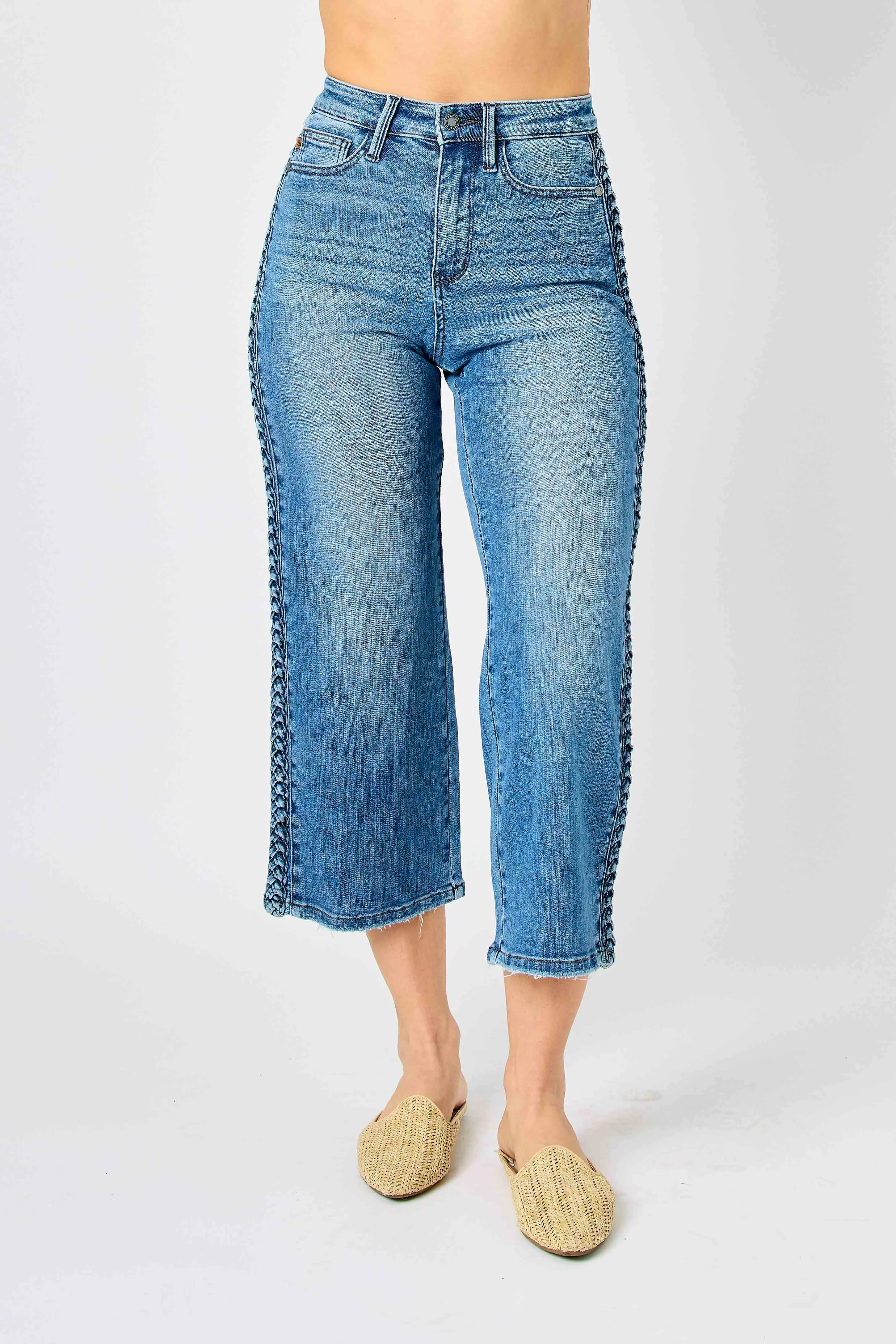 Judy Blue Braided Capri