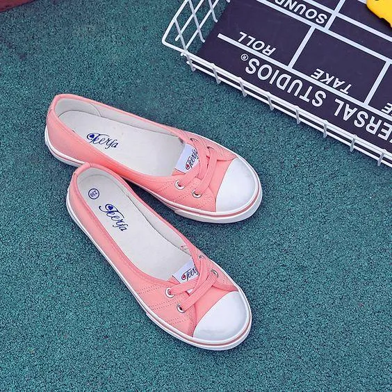 Shallow Canvas Shoes