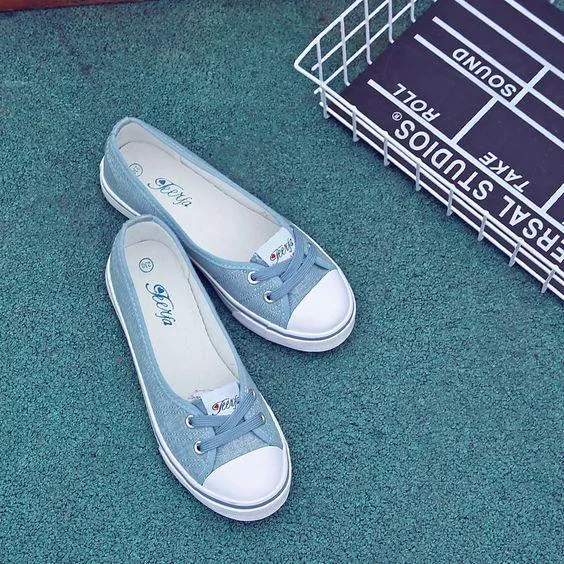 Shallow Canvas Shoes