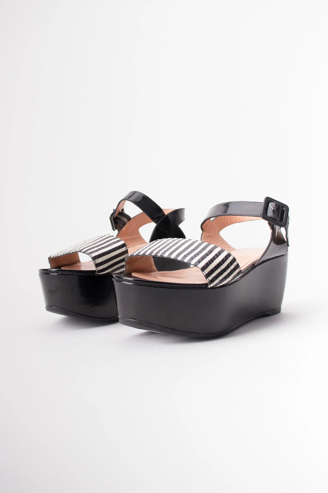 Striped Snake Flatform Sandals