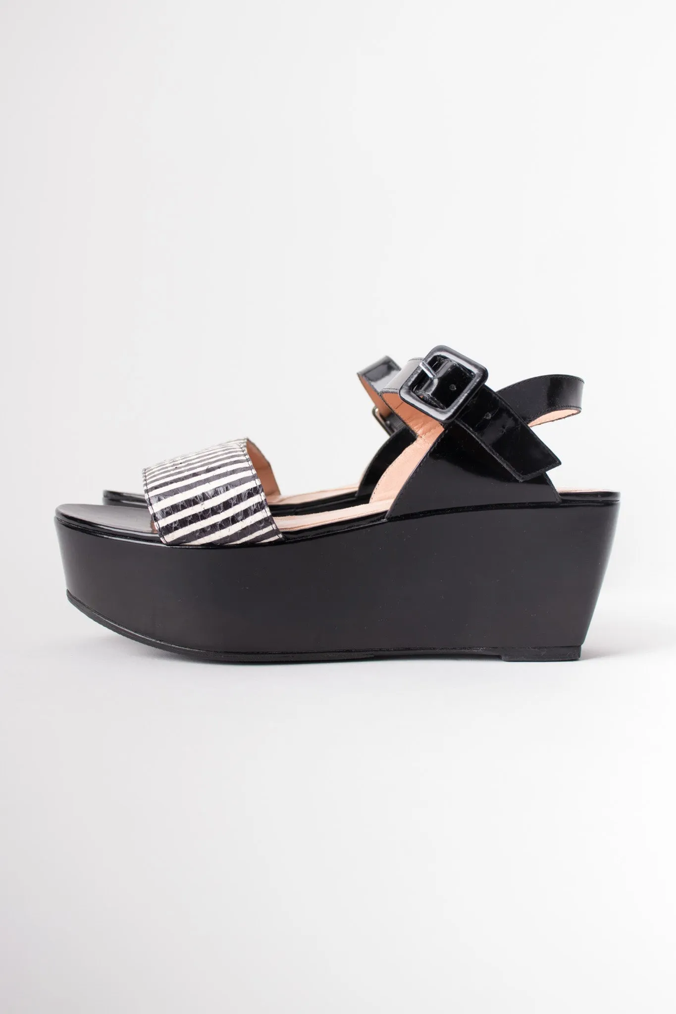 Striped Snake Flatform Sandals