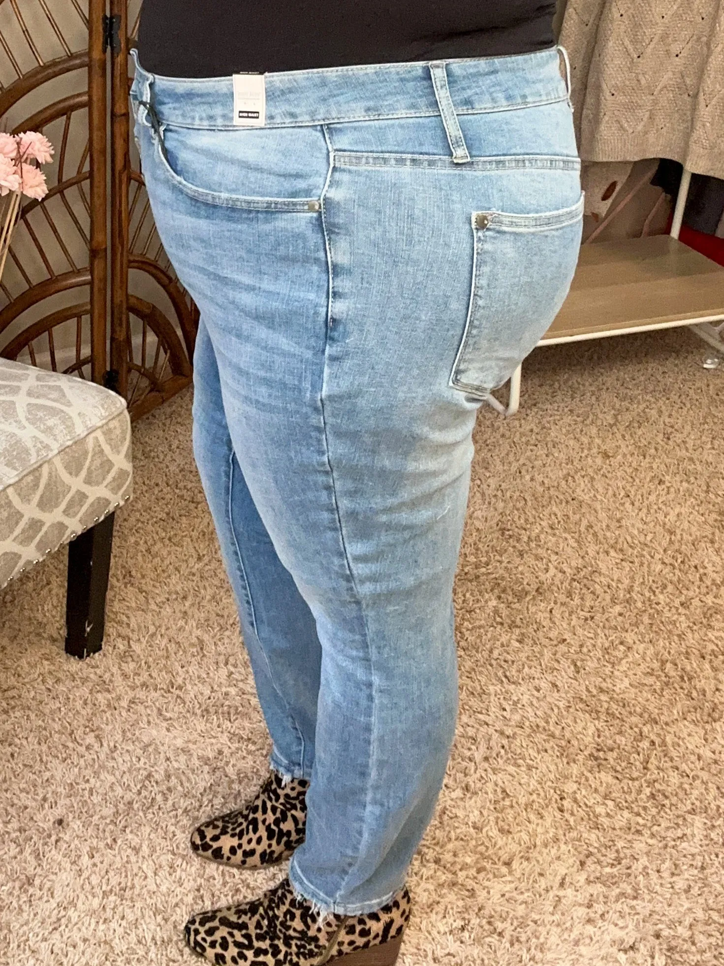 Tucked In Button Fly Jeans -Judy Blue