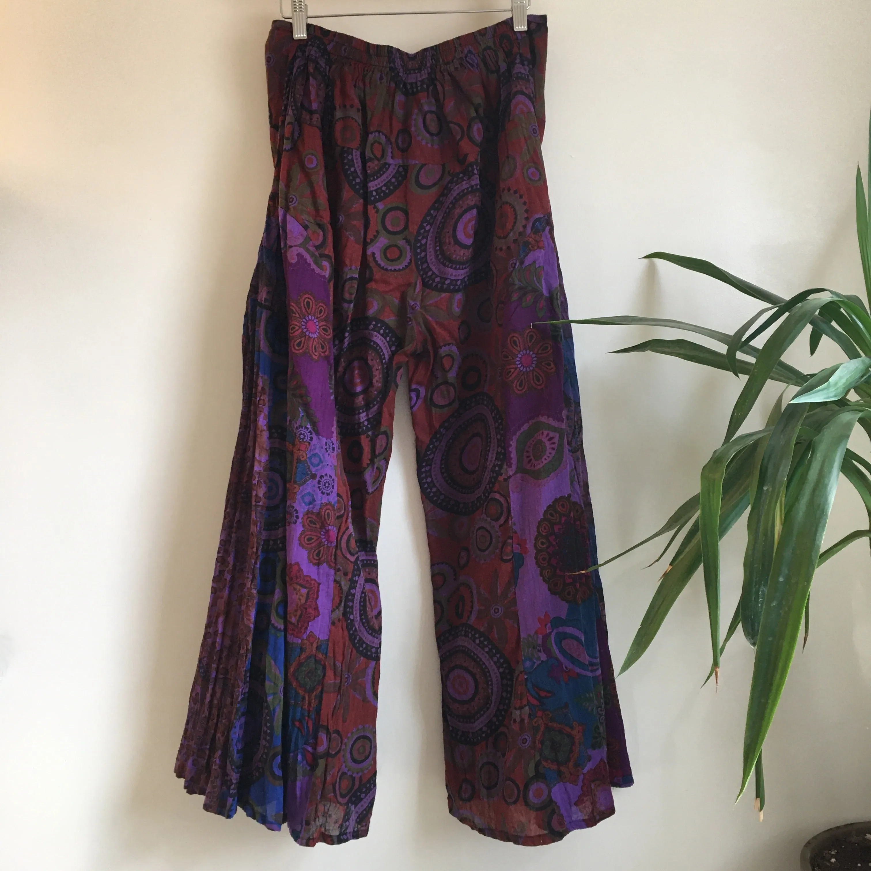 Vintage 90s wide legged Palazzo Pants // Size Medium Large