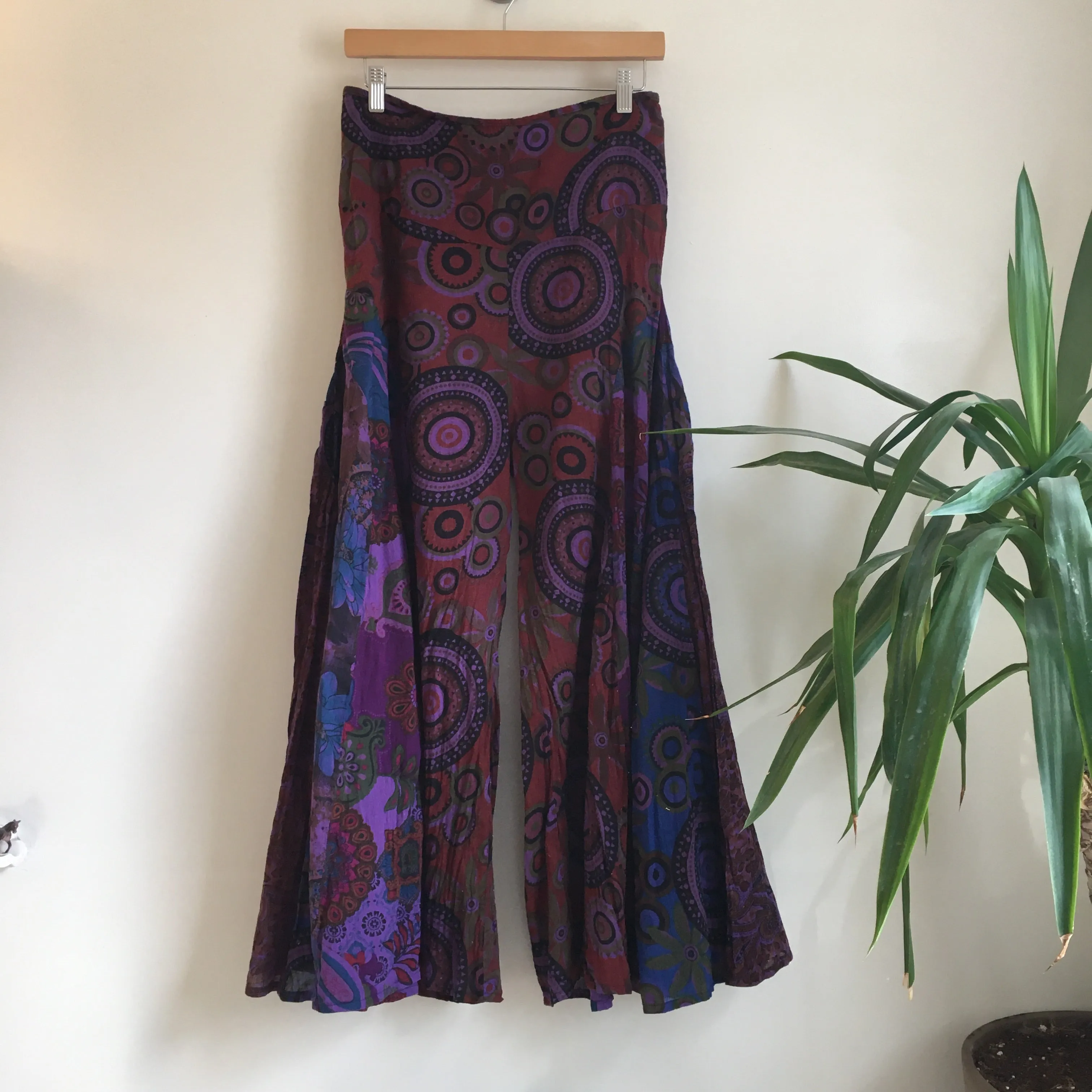Vintage 90s wide legged Palazzo Pants // Size Medium Large