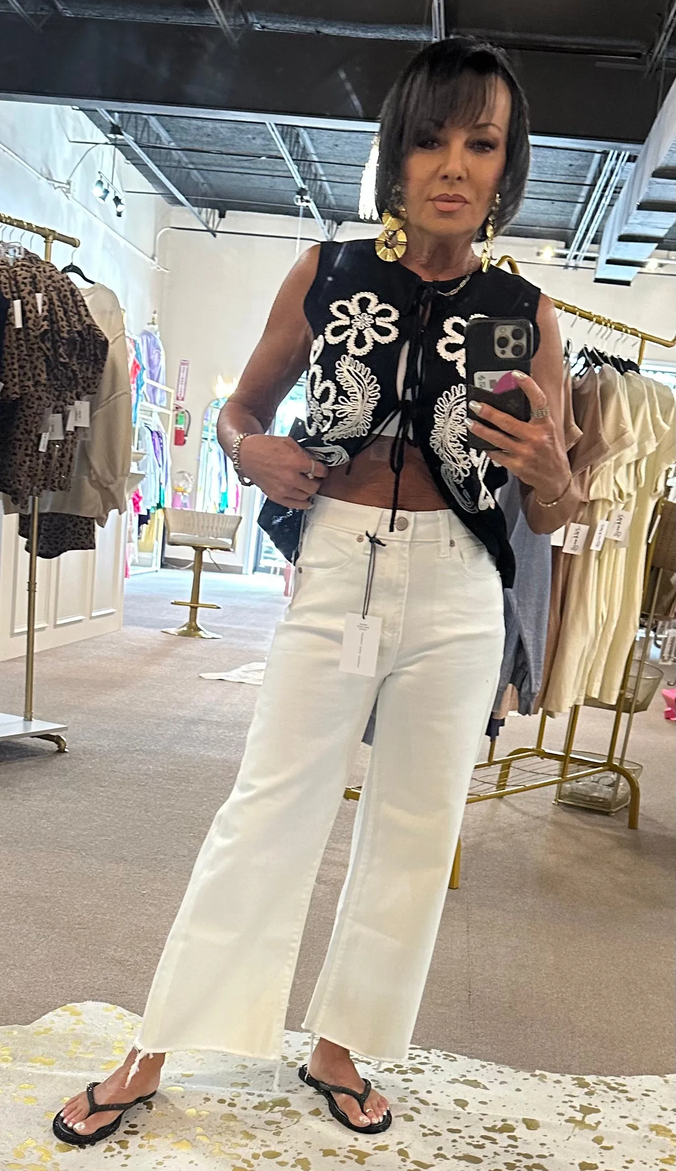 WHITE ZIN HR CROP JEANS