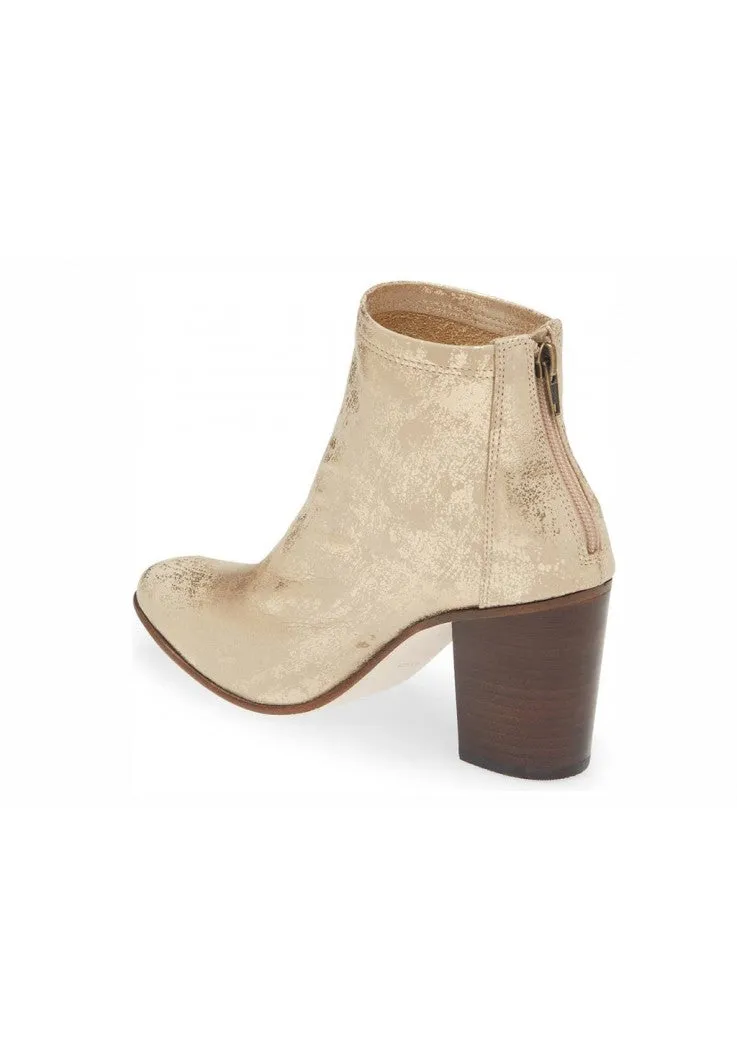 WOMEN'S CHOCOLAT BLU BOSTON GOLD BOOTIE