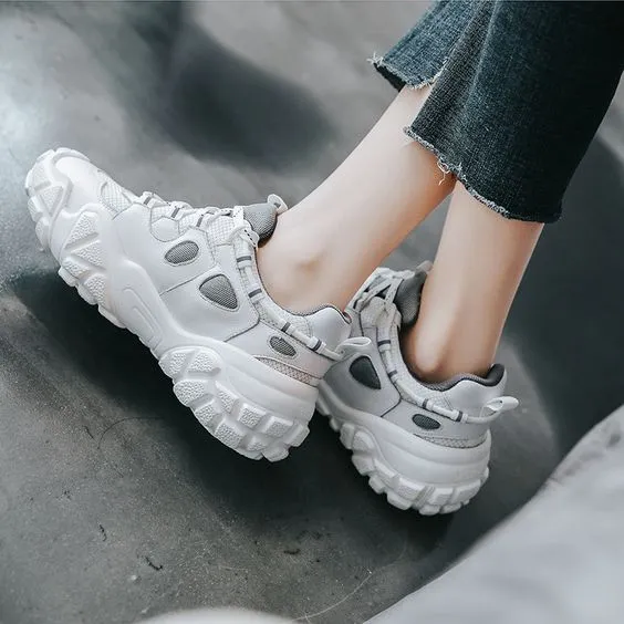 Women's Retro Comfortable Sneaker Shoes